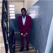 je me nomme Ibrahima Diallo, étudiant en master 1 droit public àl'UPJV. 
je permets de presenter ma candidature via la plateforme Voscours pour dispenser des cours d'Anglais au sein de votre établissement. 
En effet, bien qu'étidiant juriste j'ai toujours